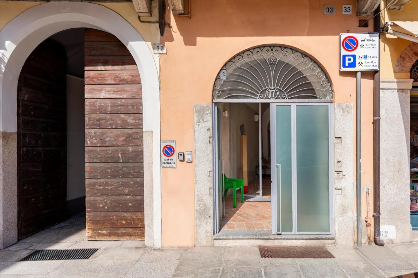 Loft 33 Lägenhet Piacenza Exteriör bild